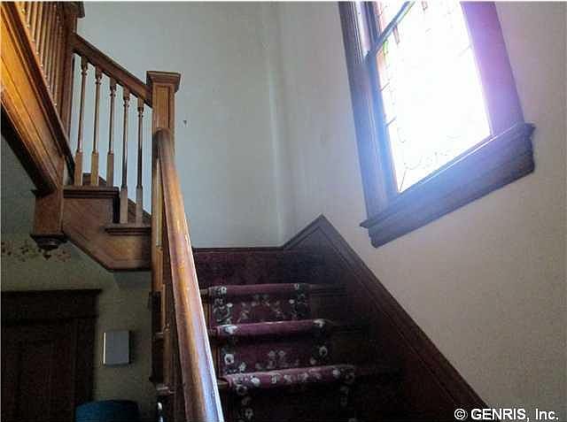 1st image of 29 Lake Ave