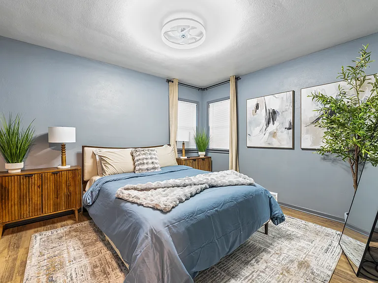 512 Catherine St — Photo 10