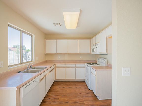 2nd image of 13485 W Young St