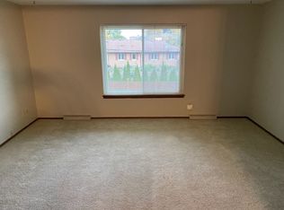 N89W15878 Main St #5, Menomonee Falls, WI 53051