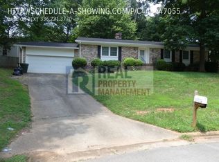 4 Leawood Ct, Greensboro, NC 27410