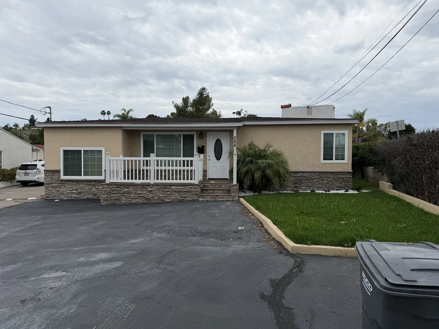 3 bed, 1010 sqft, $3,500 — Photo 1
