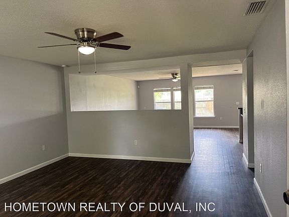3rd image of 9208 Redtail Ct