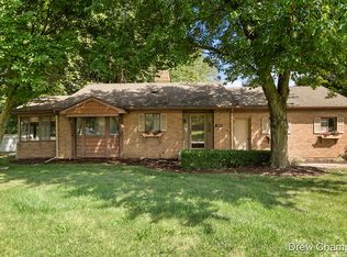 2965 Burton St SE, Grand Rapids, MI 49546
