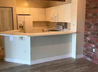 625 Fairway Dr APT 304, Saint Augustine, FL 32084