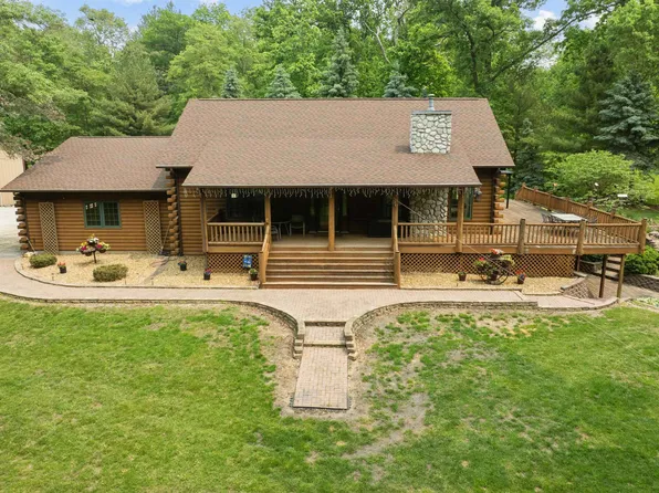 1111 160th St, Jesup, IA 50648