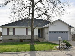 4874 N Montgomery Dr, Columbia, MO 65202