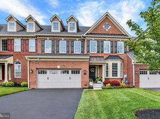 112 Rittenhouse Cir, Newtown, PA 18940