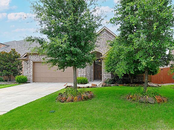 3rd image of 1124 Hot Springs Way