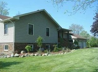 8710 Brookville Rd, Plymouth, MI 48170