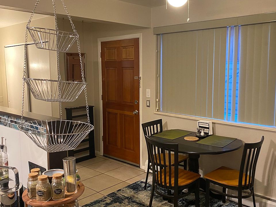 Entry and dining area.