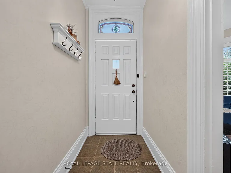 171 Emerald St S — Photo 7