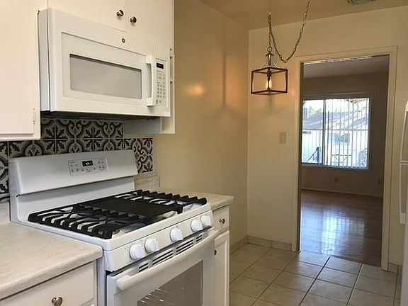 2nd image of 611 E San Jose Ave