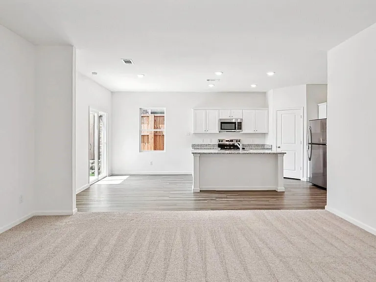 504 McFadin Way — Photo 8
