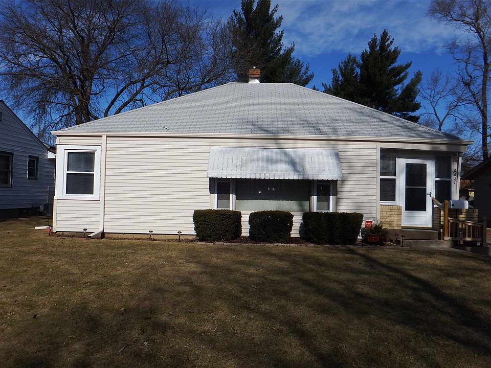 1st image of 2207 Sauber Ave