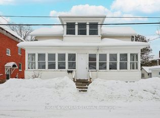 55 Ogden Ave, Smiths Falls, ON K7A 2L9