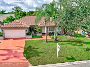 6022 NW 48th Ct, Coral Springs, FL 33067