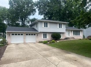 802 Shannon Dr, Chesterton, IN 46304
