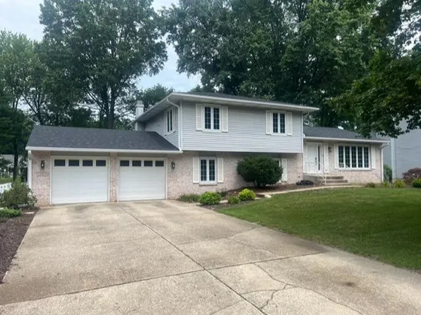 802 Shannon Dr, Chesterton, IN 46304