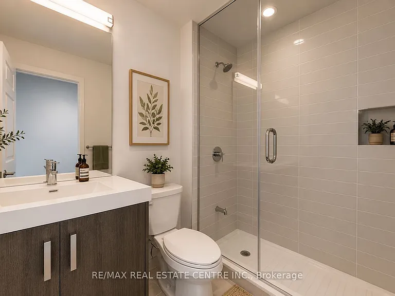 1010 Dundas St E #Penthouse 17 — Photo 29