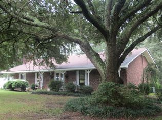 733 County Road 21, Laurel, MS 39443