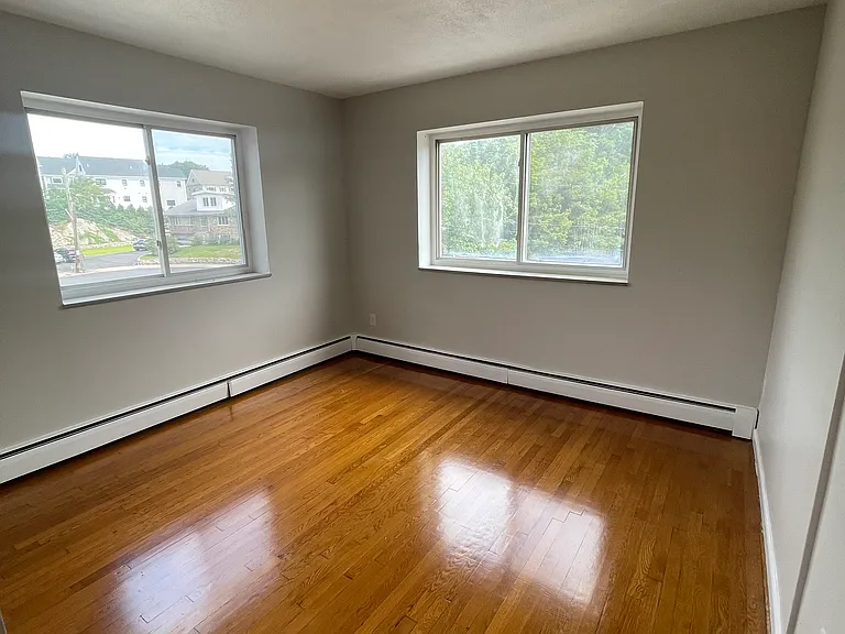 8 Carol Cir #205 — Photo 2