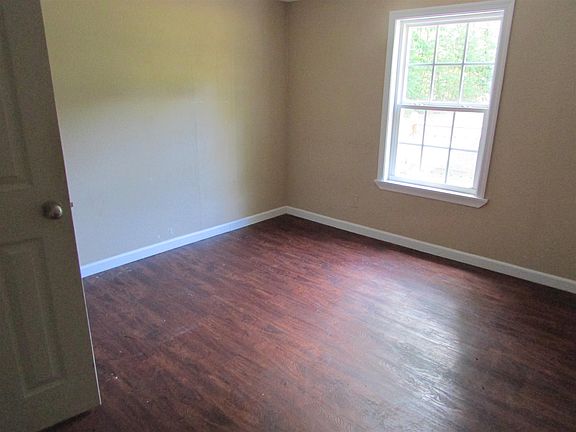 5th image of 432 Woodland Ave