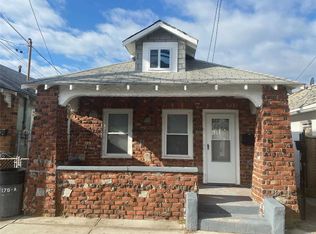 173 Beach 25th St, Far Rockaway, NY 11691