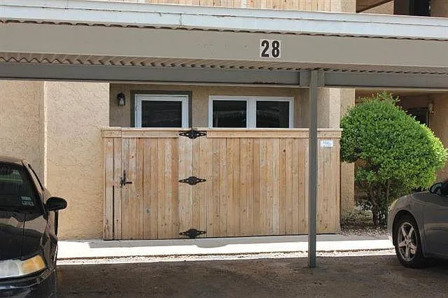 8601 Memphis Dr #28 — Photo 3