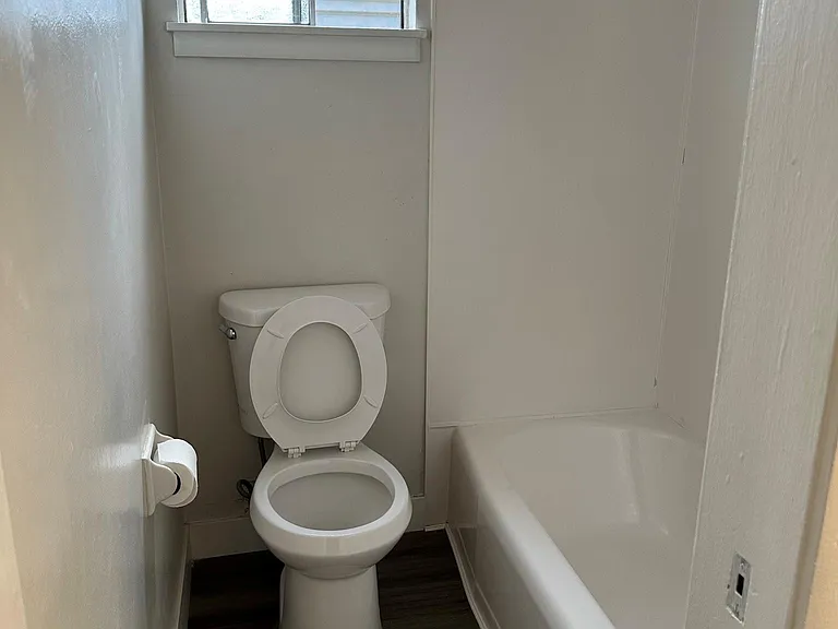 1620 G St — Photo 21