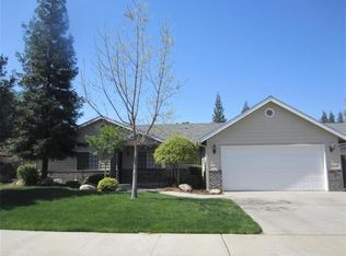 247 Silver Maple Pl, Porterville, CA 93257