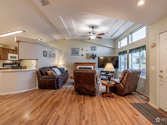 5th image of 527 Monterey Drive #4