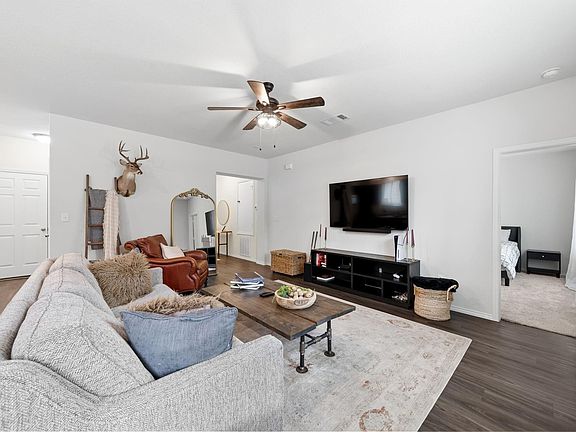 4th image of 4041 Timber Sapp Dr