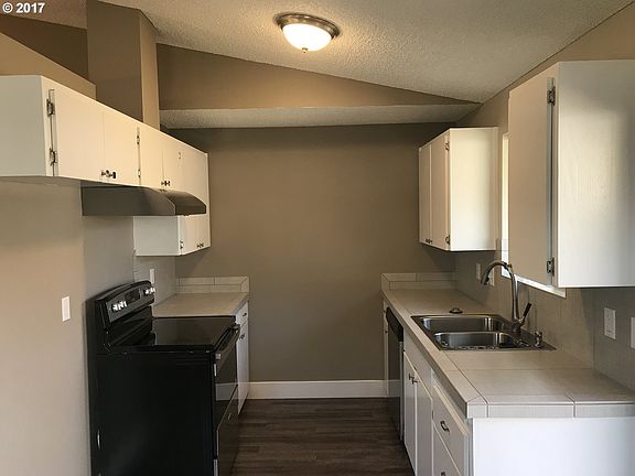 2nd image of 7506 NE 121st Ct