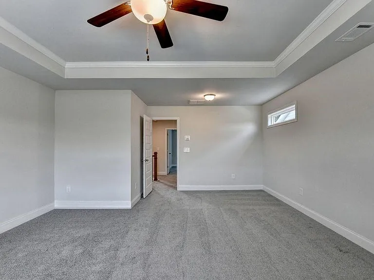 7309 Yewtree Dr — Photo 32