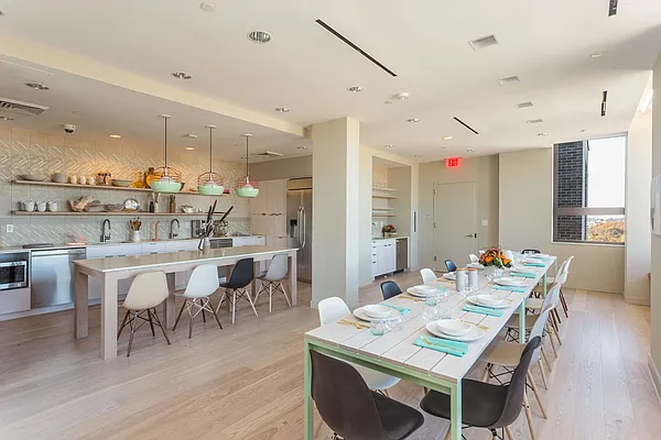 Rented by Lisa Management | media 8