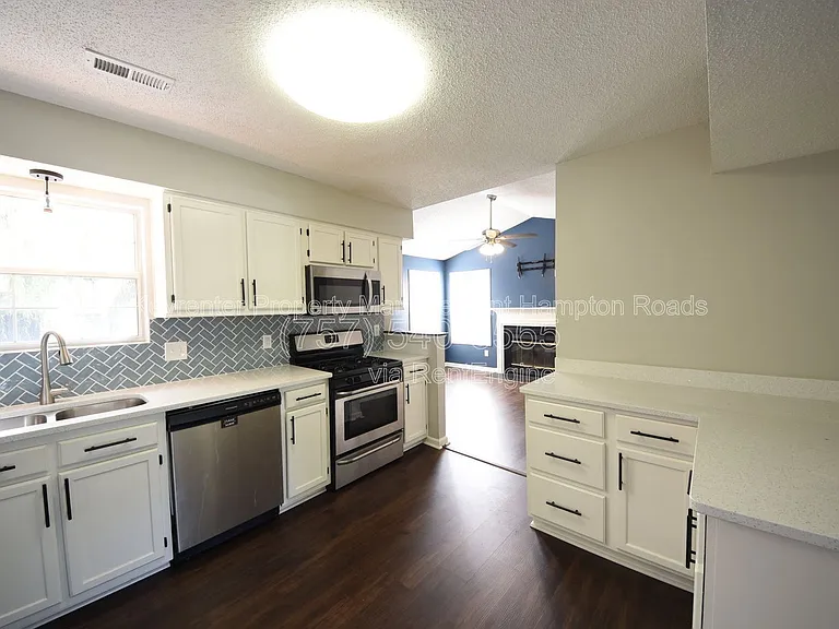 1549 River Creek Cres — Photo 9