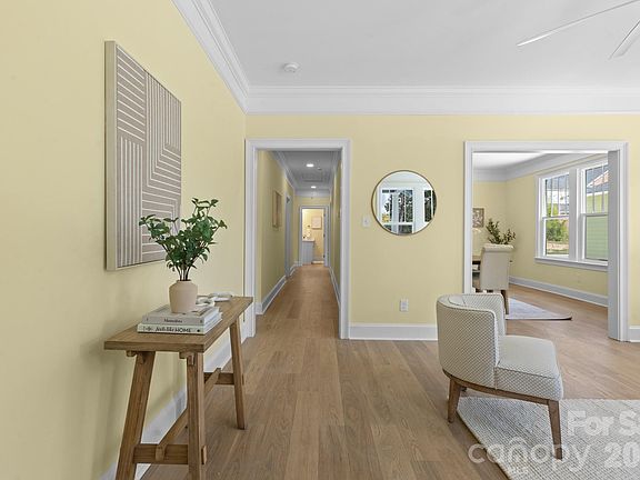 5th image of 304 W Gay St