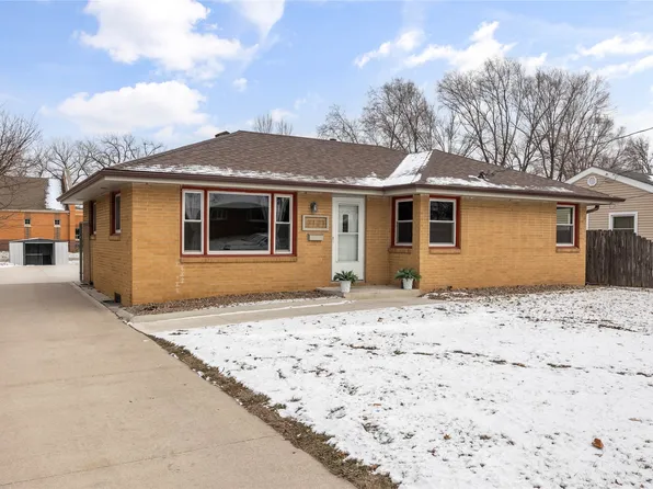 3121 Villa Vista Dr, Des Moines, IA 50316