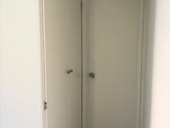 4th image of 11923-27 W Venice Blvd #23-06