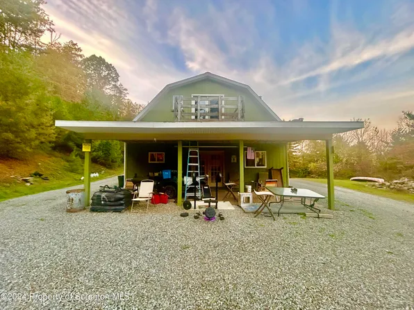 432 Railroad Ave, Hallstead, PA 18822