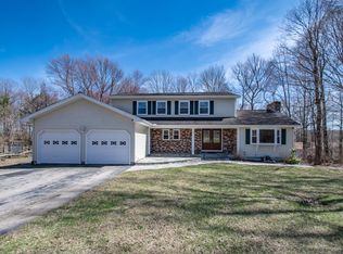 2 Brendi Trl, Columbia, CT 06237