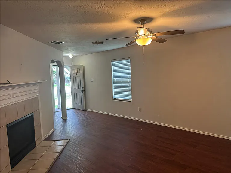 16942 Reston Glen Ln — Photo 38