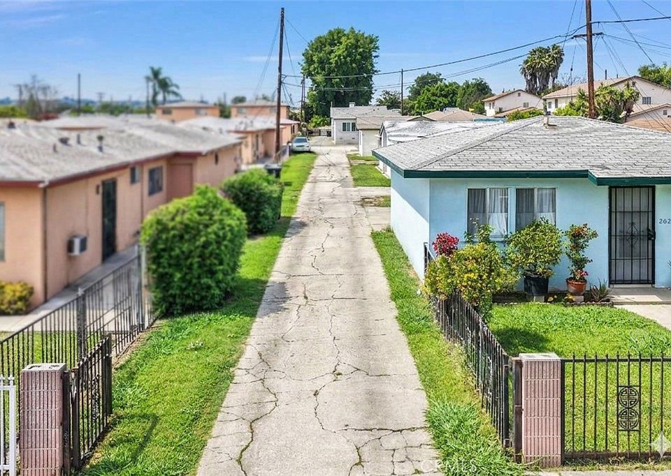 1st image of 2621 Muscatel Ave