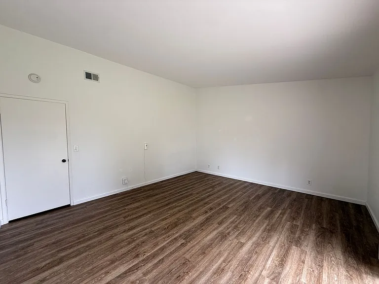 1693 E Alvin Ave — Photo 25