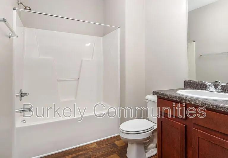 104 Thornton Ct #E — Photo 11