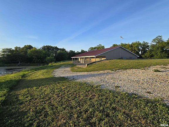 3rd image of 2960 E County Road 2660