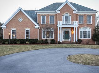 20900 Golf View Dr, Laytonsville, MD 20882