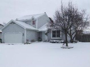 17321 W Woodland Dr, Grayslake, IL 60030