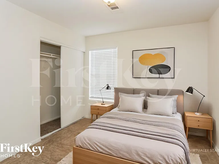 4333 Matinee Ave — Photo 15